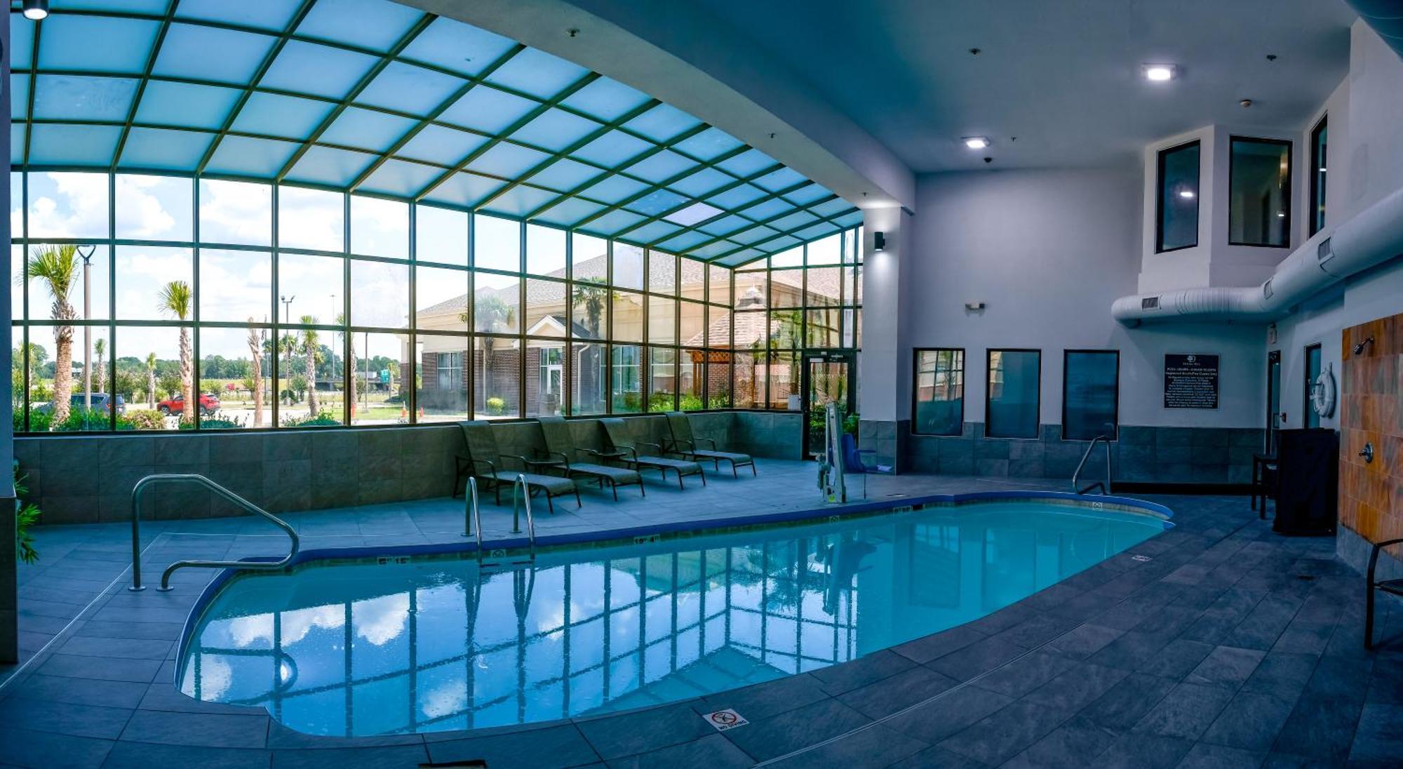 Hotel Doubletree By Hilton Hattiesburg, Ms 4*
